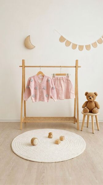 Çiçek detaylı triko Takım