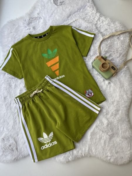 Orjinal Mark baskılı yeşil takım