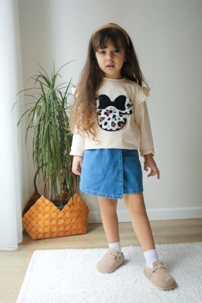 Minnie detaylı denim şort etekli takım
