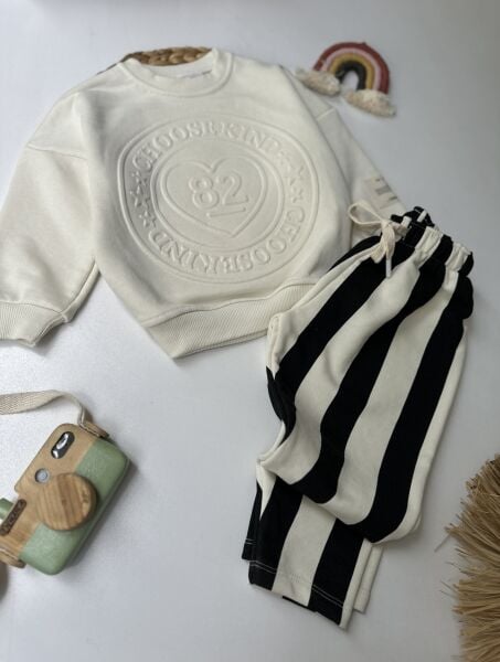 Basic çizgili takım