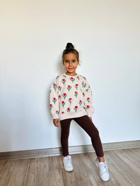 Çiçekli takım