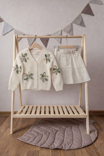 Zambaklı etekli triko takım