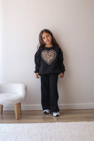 Kalpli leoparlı takım