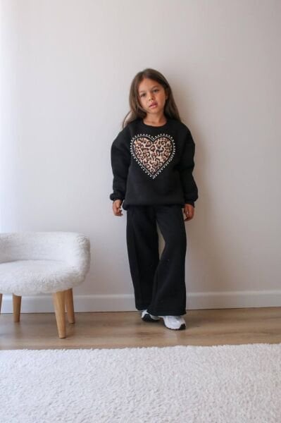 Kalpli leoparlı takım