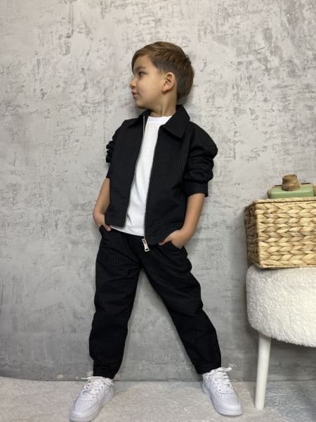 Özel seri siyah takım